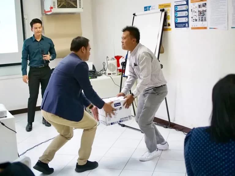 ผู้เข้าอบรมฝึกออกแบบกระบวนการเรียนรู้